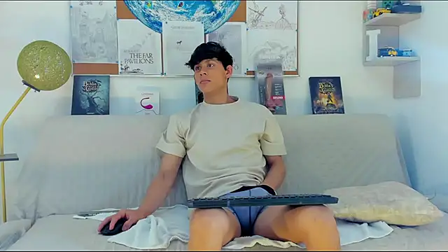 logan thomas online show from February 22, 1:31 pm