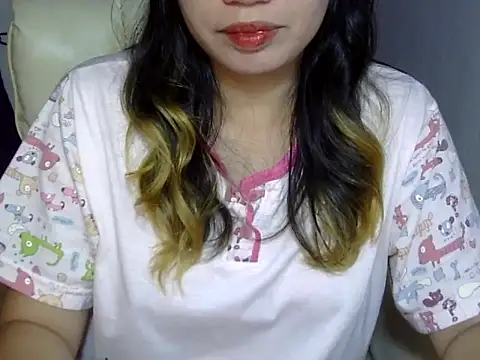 Snapshot of ___zurIII09_ chatting on October 9, 8:45 am zurIII09 online show from October 9, 8:45 am