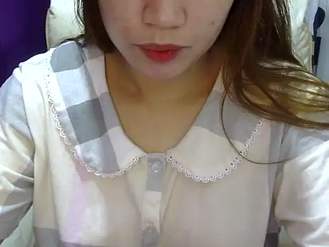    zurIII09  online show from May 23, 5:50 pm