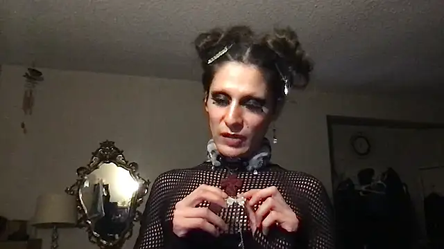 spoilbadkittynow online show from February 4, 7:47 am