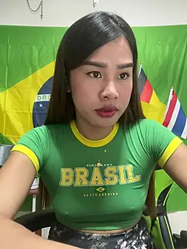 Snapshot of princessjadexx chatting on June 23, 2:04 pm princessjadexx online show from June 23, 2:04 pm