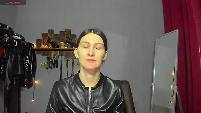 Mistress Pamela online show from December 15, 5:34 am
