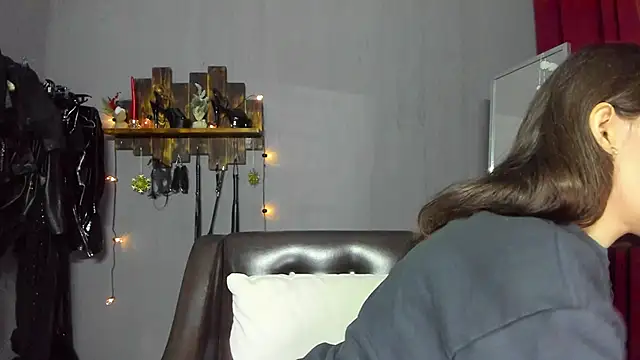 Mistress Pamela online show from December 27, 3:53 am