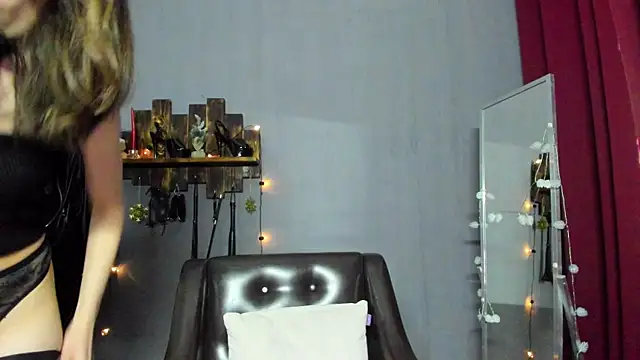 Mistress Pamela online show from January 4, 6:52 am