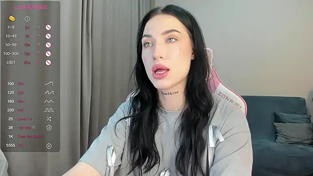 JenniferQueen11 online show from December 4, 1:09 pm