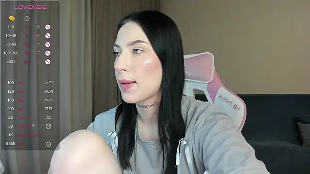 JenniferQueen11 online show from December 20, 4:25 pm