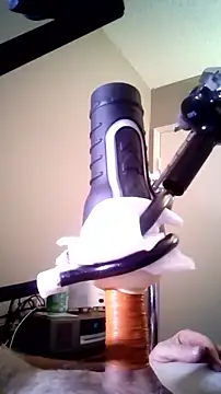 Snapshot of funcock78 chatting on December 20, 3:24 am funcock78 online show from December 20, 3:24 am