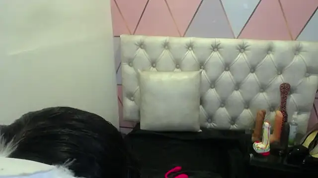 greatASS Latina online show from June 5, 11:38 am