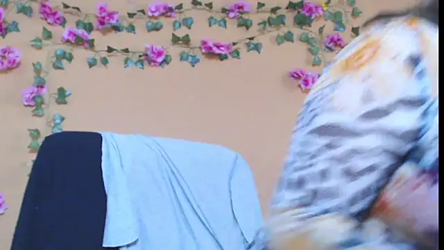 Hellensextits online show from December 22, 2:49 pm