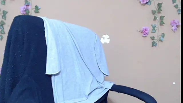 Hellensextits online show from December 24, 4:30 pm
