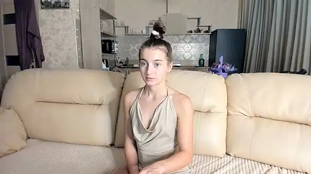 ElizSweet online show from February 5, 7:10 pm