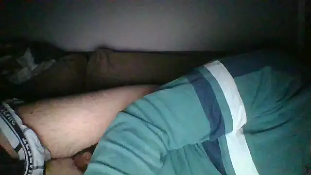 Snapshot of Anderrust chatting on February 9, 3:43 am Anderrust online show from February 9, 3:43 am