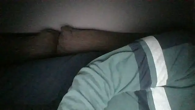 Snapshot of Anderrust chatting on February 27, 11:04 pm Anderrust online show from February 27, 11:04 pm