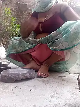 Lattika-Bhabhi online show from October 5, 1:15 am