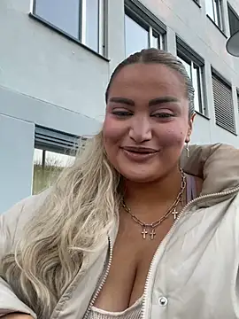 EmiliaPetrova online show from March 7, 5:06 pm