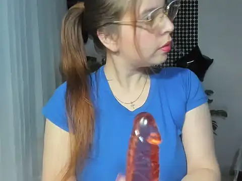 lorenitabella online show from October 24, 8:33 am