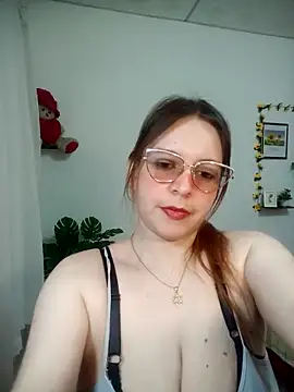 lorenitabella online show from March 6, 9:28 am