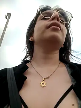 lorenitabella online show from March 25, 9:21 pm