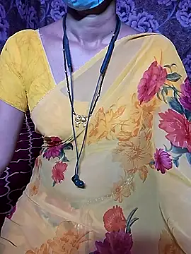 XBHUUME online show from July 8, 4:55 pm