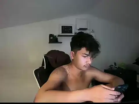 BananaBro  online show from February 8, 8:40 am