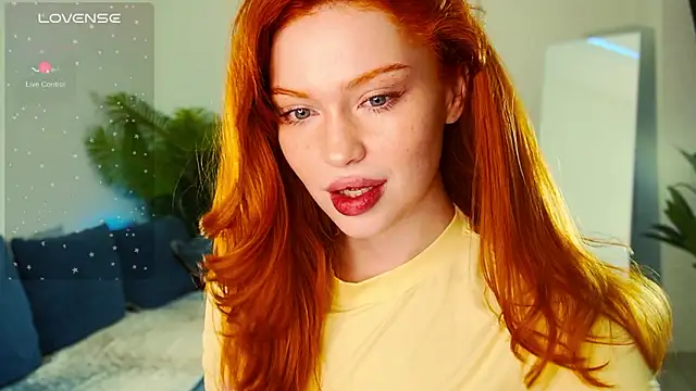 Snapshot of Born_to_Loveee chatting on February 11, 12:43 pm Born to Loveee online show from February 11, 12:43 pm