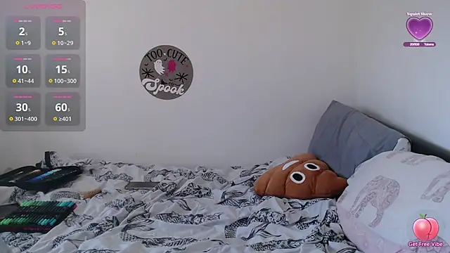 Snapshot of Rebecca_Summer chatting on September 25, 12:20 pm Rebecca Summer online show from September 25, 12:20 pm