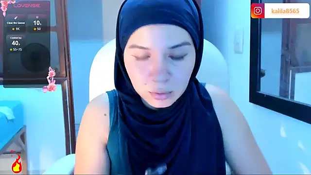 MatchedEyebrow online show from October 17, 9:50 pm