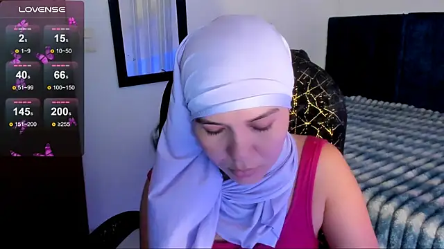 MatchedEyebrow online show from June 11, 8:51 pm