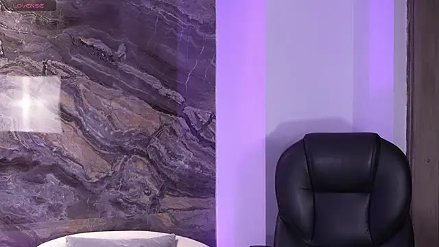 MadelineFox online show from September 30, 9:47 am