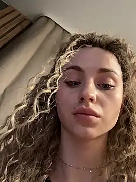 Camilla Railian online show from January 26, 6:16 pm