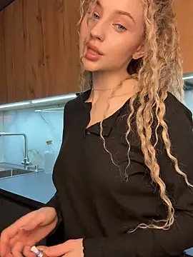 Camilla Railian online show from February 1, 3:50 pm