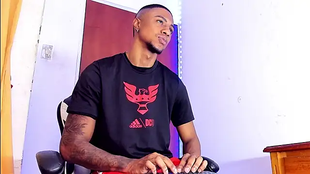 YeremiBrowm online show from December 31, 7:18 pm