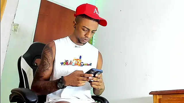 YeremiBrowm online show from January 10, 9:42 pm