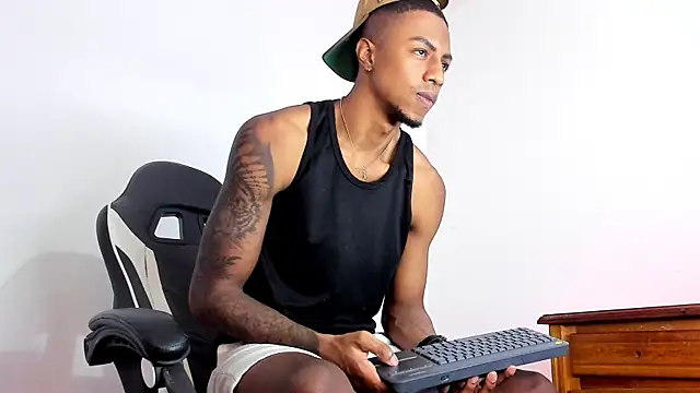 YeremiBrowm online show from February 26, 11:26 pm