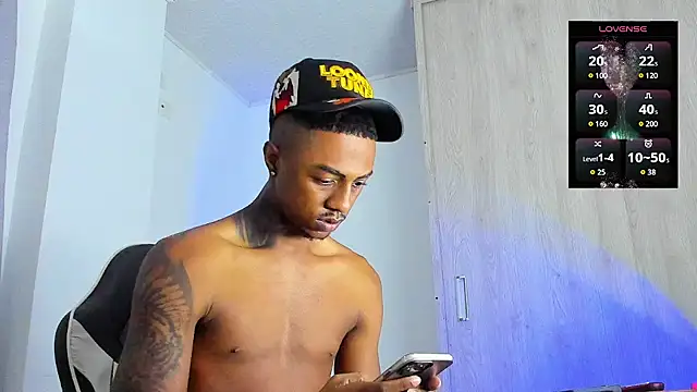 YeremiBrowm online show from October 9, 7:01 pm