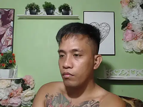 Thyler08 online show from November 19, 1:22 pm