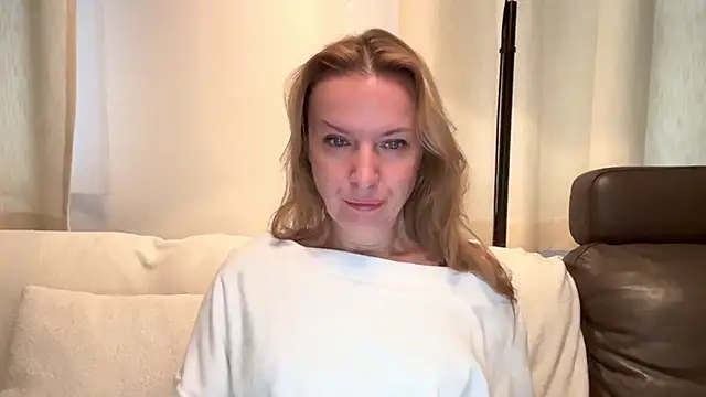 Snapshot of RachellAmazing chatting on January 22, 7:25 am RachellAmazing online show from January 22, 7:25 am