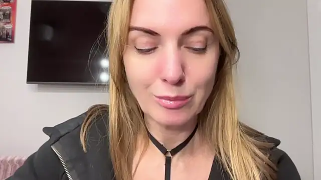 Snapshot of RachellAmazing chatting on February 12, 9:22 pm RachellAmazing online show from February 12, 9:22 pm