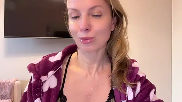 Snapshot of RachellAmazing chatting on March 4, 4:20 pm RachellAmazing online show from March 4, 4:20 pm