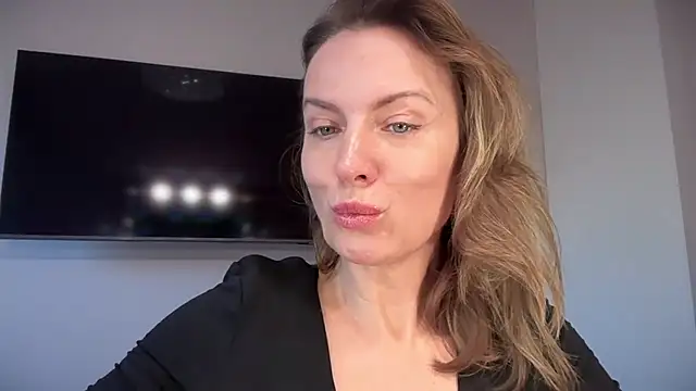 Snapshot of RachellAmazing chatting on September 9, 2:16 pm RachellAmazing online show from September 9, 2:16 pm