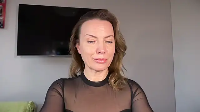 RachellAmazing online show from November 4, 1:21 pm