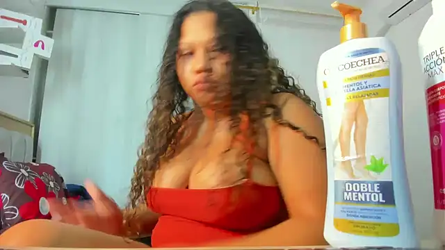 Snapshot of Lunastar02 chatting on September 22, 1:13 pm Lunastar02 online show from September 22, 1:13 pm