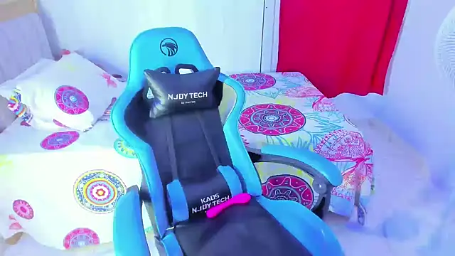 Lunastar02 online show from November 18, 2:43 pm