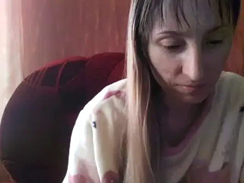 Snapshot of Biddy_Alana chatting on February 19, 8:12 am Biddy Alana online show from February 19, 8:12 am