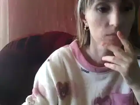 Snapshot of Biddy_Alana chatting on February 24, 9:53 am Biddy Alana online show from February 24, 9:53 am