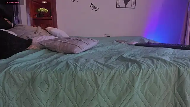 MarStonee online show from March 1, 4:15 am