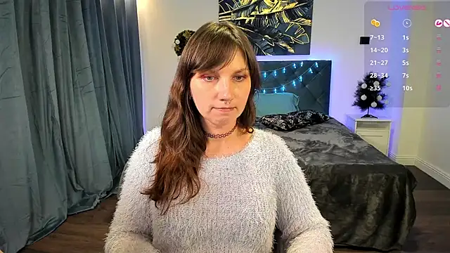 StacyTigerr online show from December 14, 12:11 am