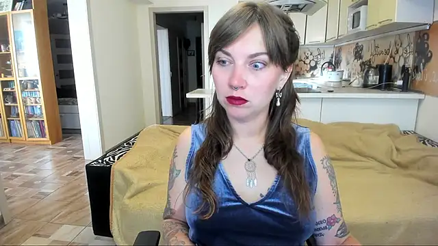 StacyTigerr online show from September 30, 5:23 am