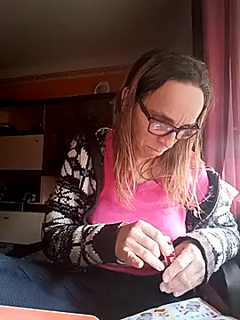 Snapshot of Dettybitch40 chatting on November 11, 2:17 pm Dettybitch40 online show from November 11, 2:17 pm