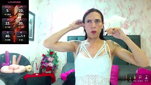 Snapshot of VanessaWolf chatting on October 18, 2:29 pm VanessaWolf online show from October 18, 2:29 pm